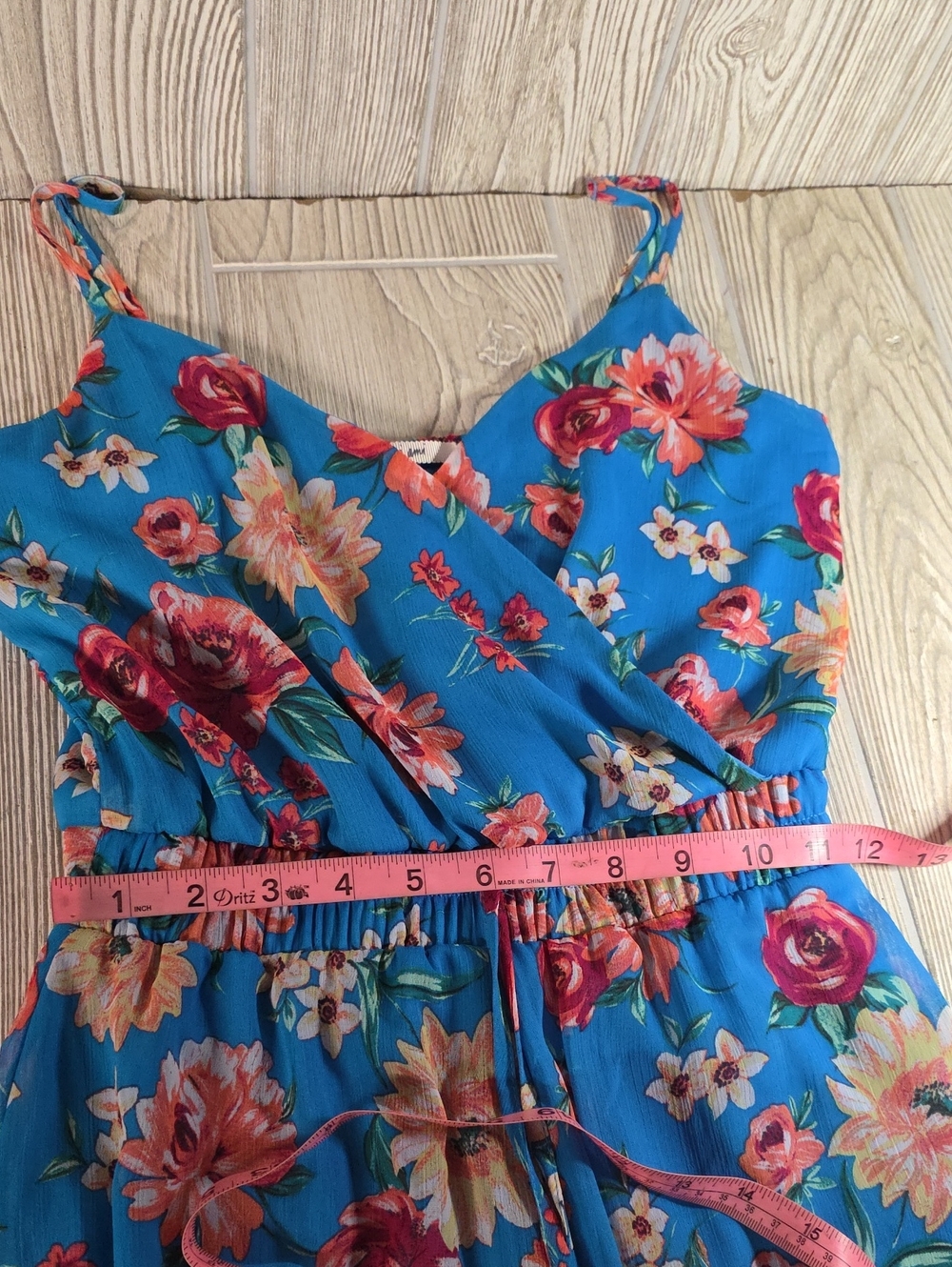 Francescas Mi Ami Faux Wrap Blue Floral Shorts Romper Womens Size XS NWT - Picture 10 of 13